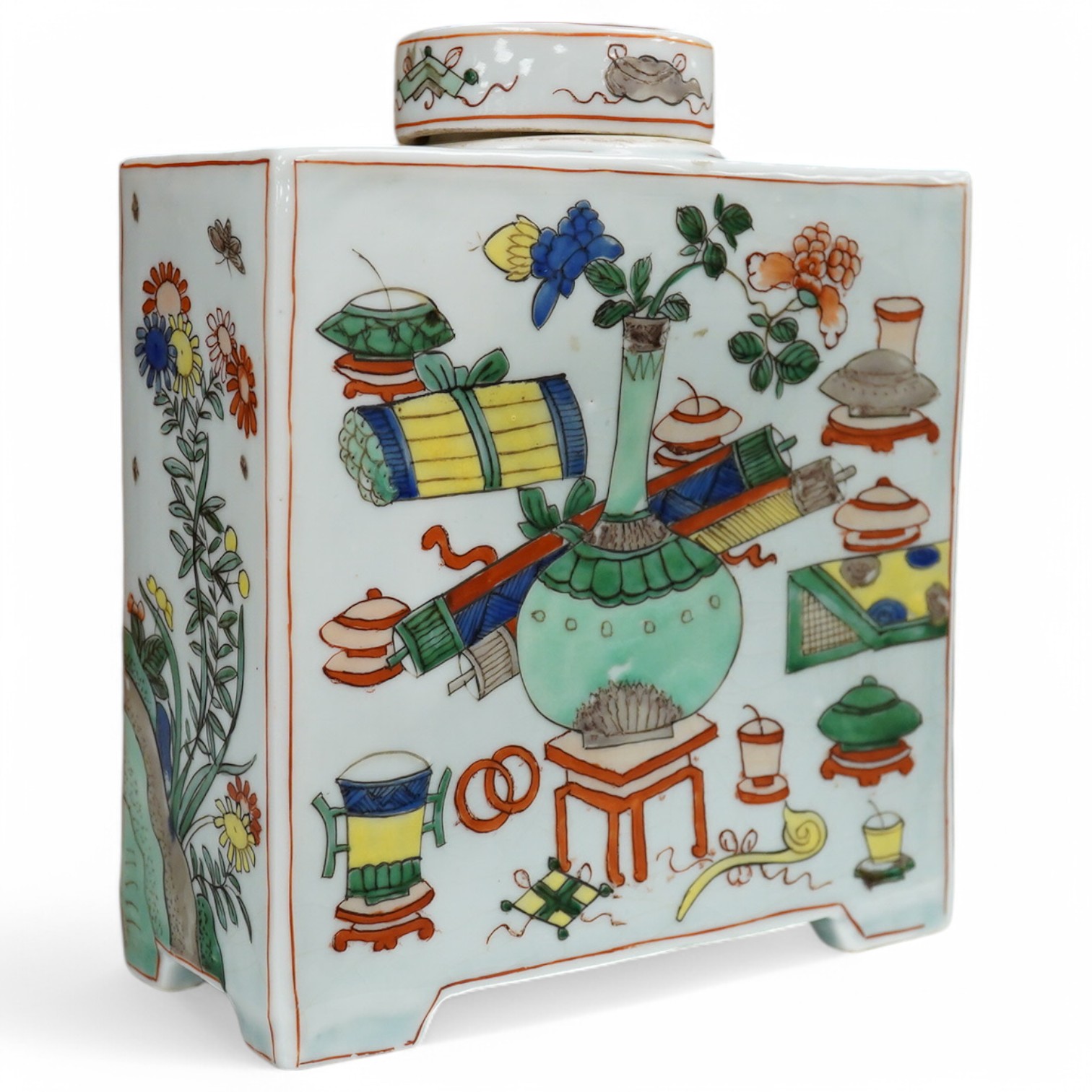 A Samson, Paris square shaped famille verte tea caddy and cover, 14cm x 16.5cm. Condition - minor flaws to glazing